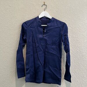 100% silk blouse navy / indigo color